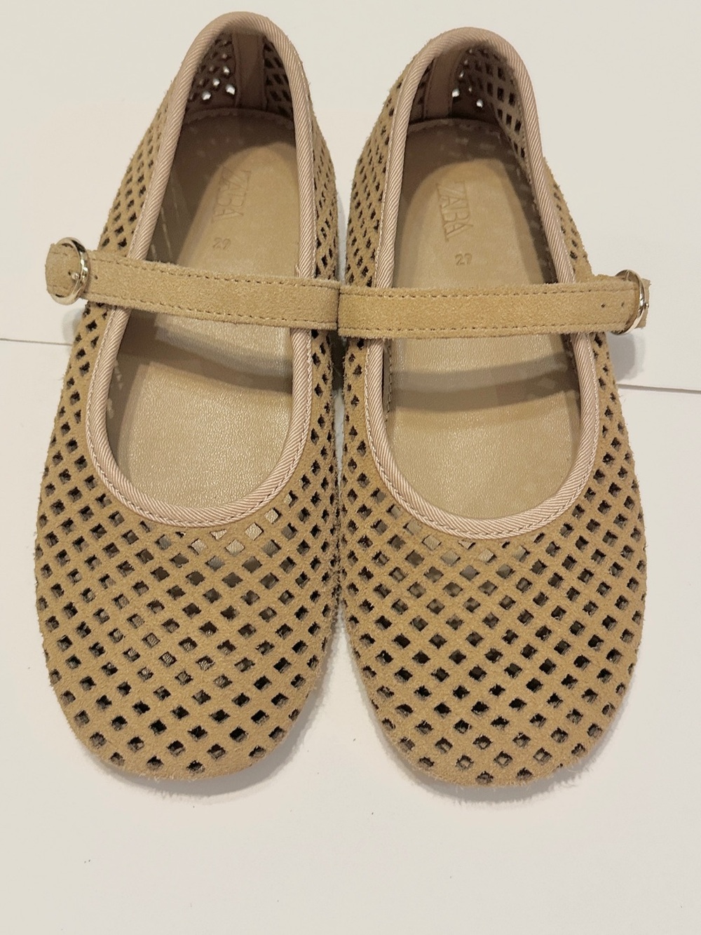EUC ZARA Girls Tan Ballet Flats in Size 12 - Picture 3 of 7